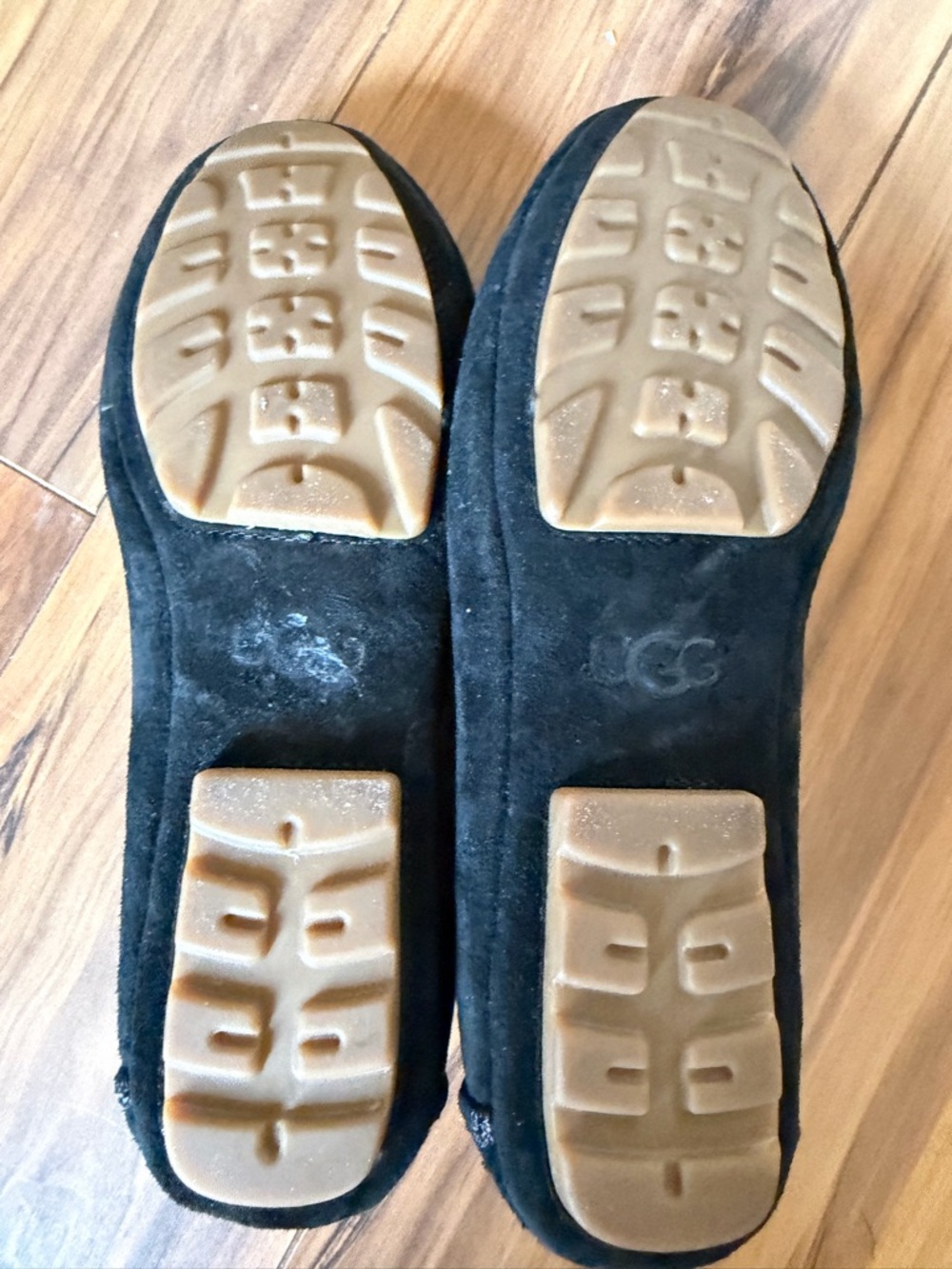 UGG Milana priver Black Suede Bow Loafers - Picture 7 of 9